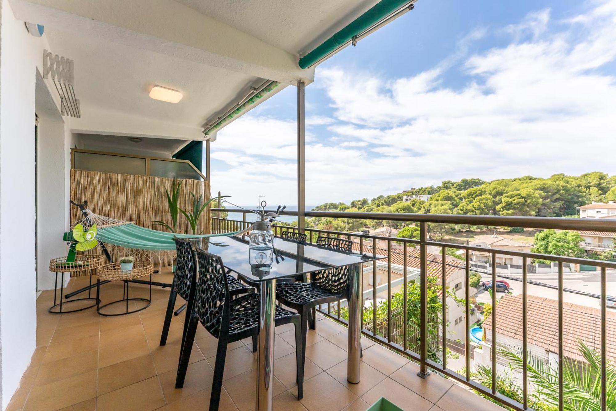 Beach Front Retro Hideaway In Salou Kültér fotó